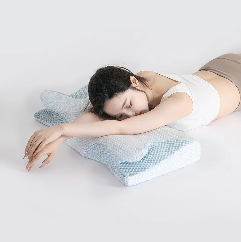 Kukupu ngawangun bantal busa